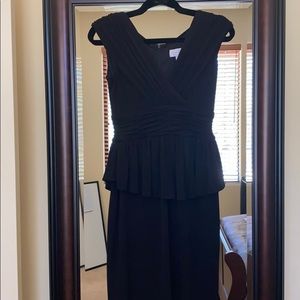 🌟 EUC Jessica Simpson Black Ruched LBD Sz 2 🌟